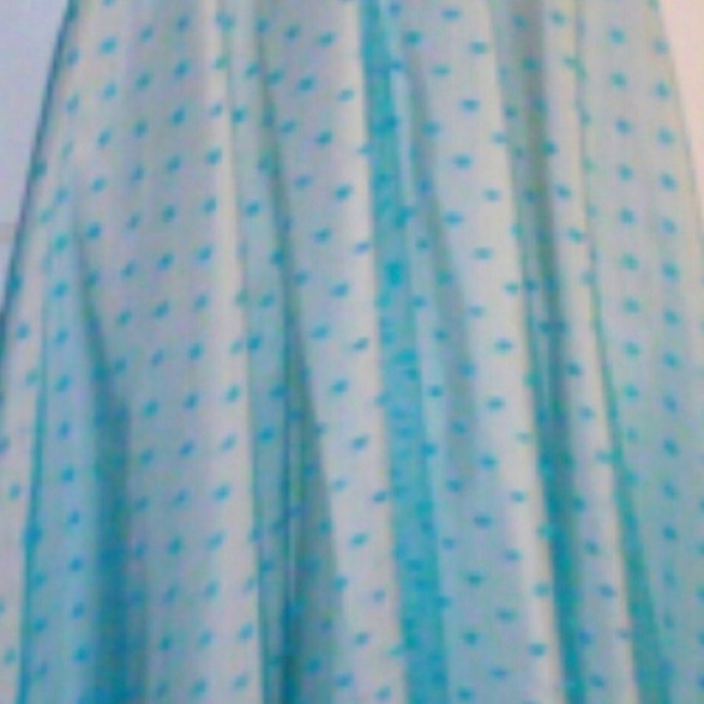 Vintage Blue strapless gown with fully lined fabric and flowing hem - Picture 7 of 8